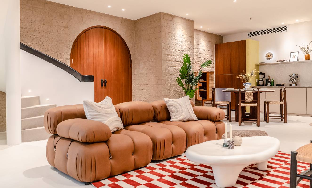 La Maison (Room 1)